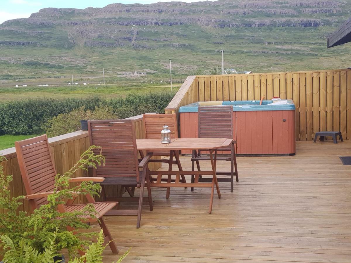 Hvammur 1 With Private Hot Tub Drangsnes Exterior foto